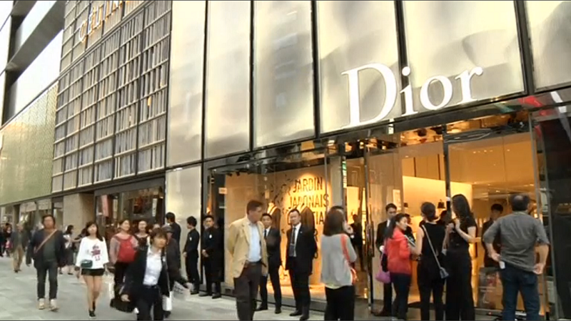 ดิออร์เปิดตัวร้านเสื้อผ้าที่โตเกียว