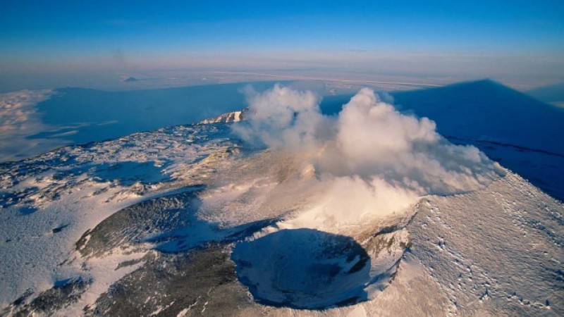 นักวิจัยเผยมีภูเขาไฟซ่อนตัวใต้แผ่นน้ำแข็งในแอนตาร์กติกา
