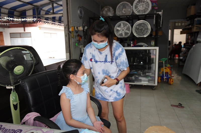 แม่วอนช่วยรักษาลูกสาว 7 ขวบป่วยโรคประหลาดเลือดออกตามร่างกาย